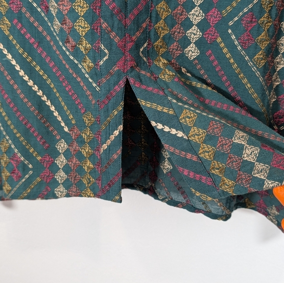 Soft Surroundings Embroidered Green Geometric Patterned Blouse Tunic Size PXS - Picture 6 of 11